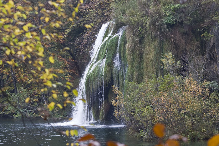 ... und Wasserfälle