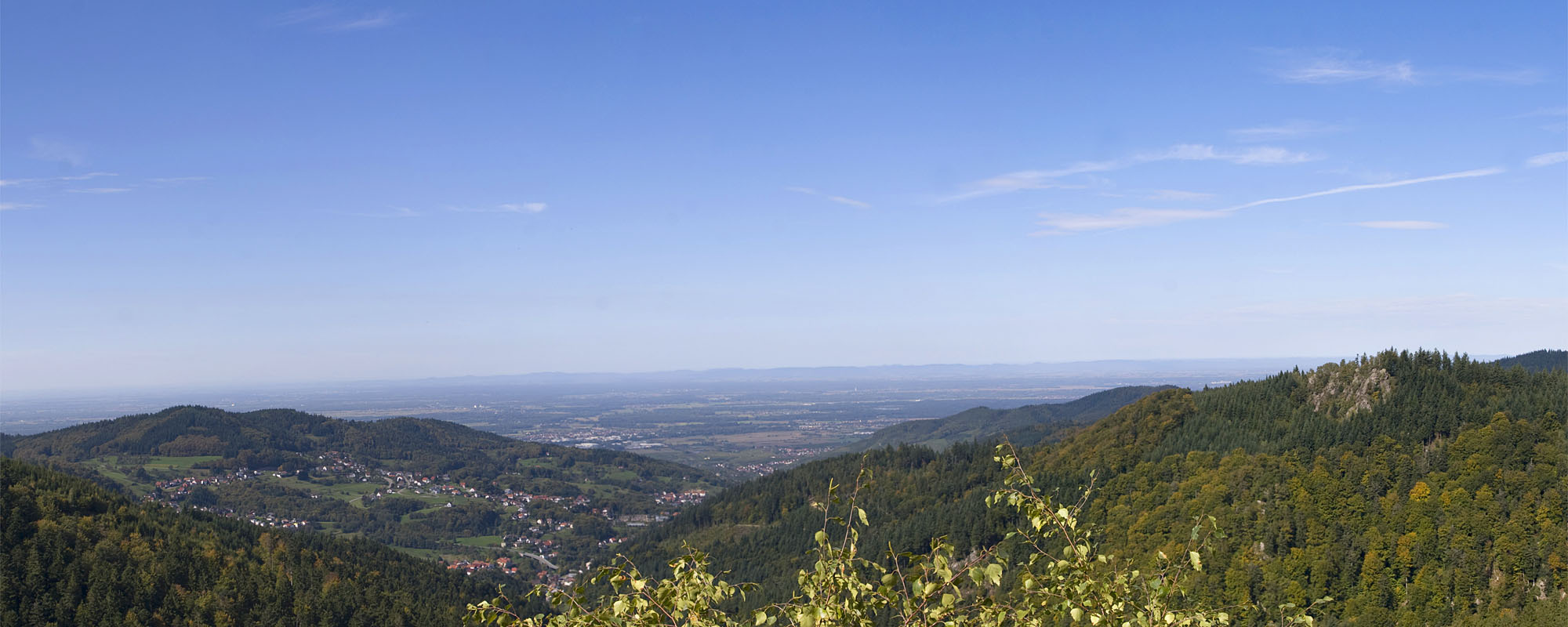 Blick vom Wiedenfelsen ins Rheintal