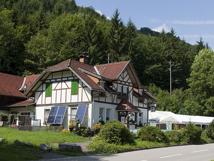 Wirtshaus an der Strecke der Sauschwänzlebahn