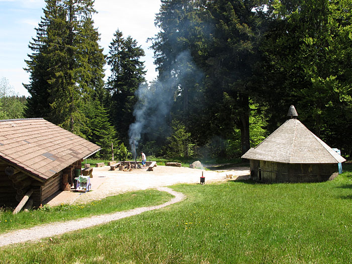 Am Grillplatz