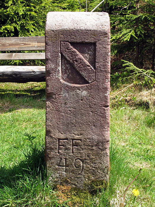 Grenzstein ...