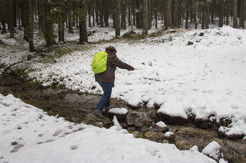 &Uuml;berquerung eines rei&szlig;enden Flusses ;-)