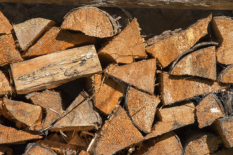Holz vor der H&uuml;tten ;-)