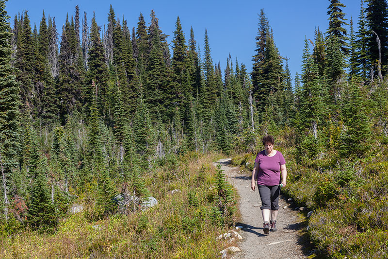 ... ein kurzes St&uuml;ck wandern wir nun auf einem Indianerpfad