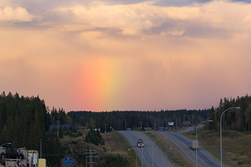 Komischer Regenbogen auf dem R&uuml;ckweg nach Hinton