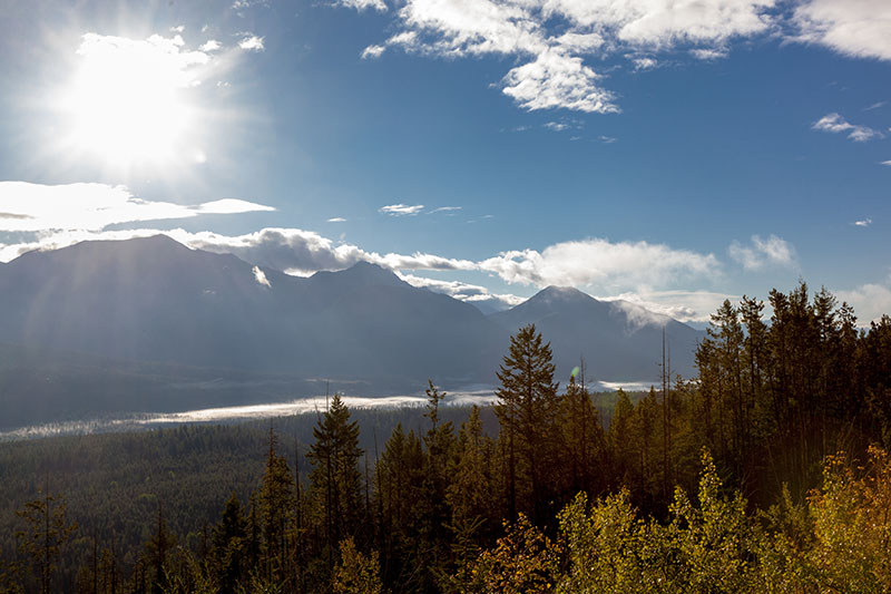 Das Wetter wei&szlig; nicht, ob es lachen oder weinen soll