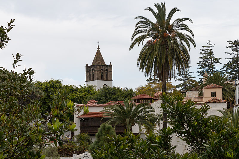 Kirchturm beim El Drago Park