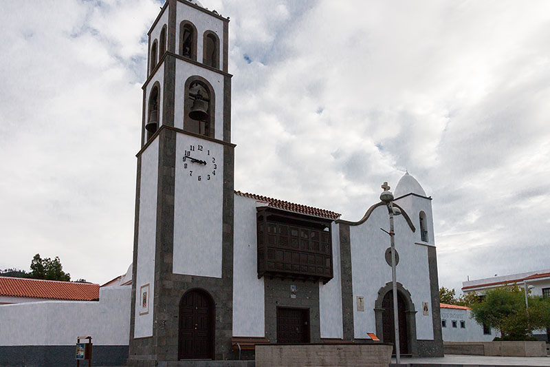 In Santiago del Teide kaufen wir unsere Bootstickets für die Rückfahrt