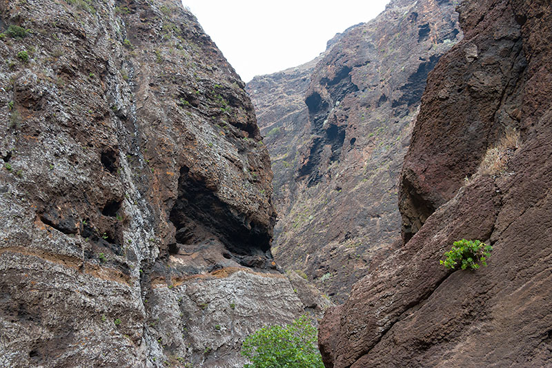 Tiefe Schlucht voraus