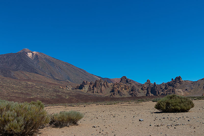 Der Teide mit den vorgelagerten Roques de Garcia