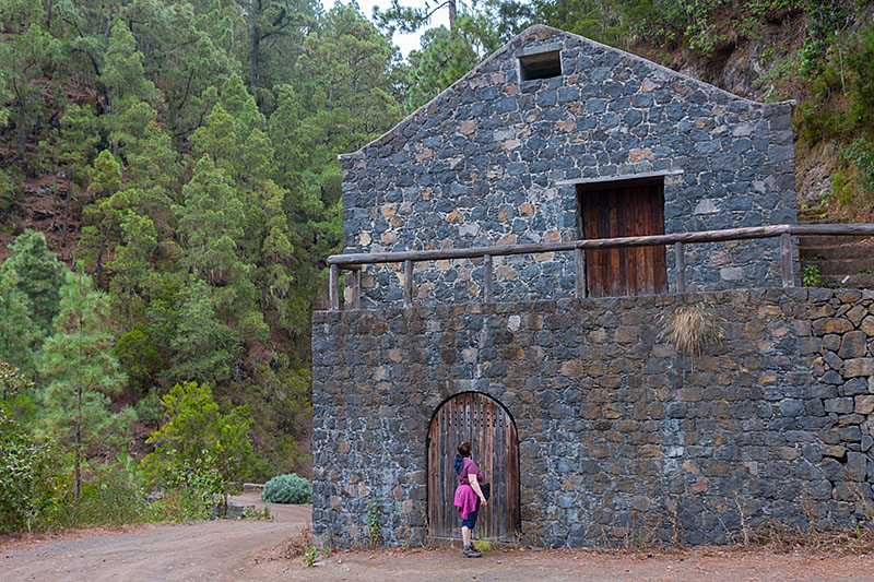 Am steinernen Wasserhaus