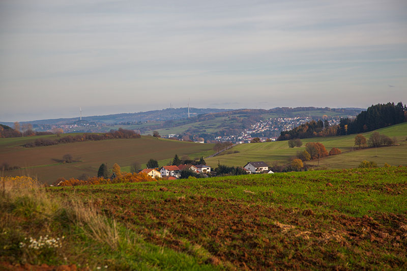H&uuml;gel und &Auml;cker ...