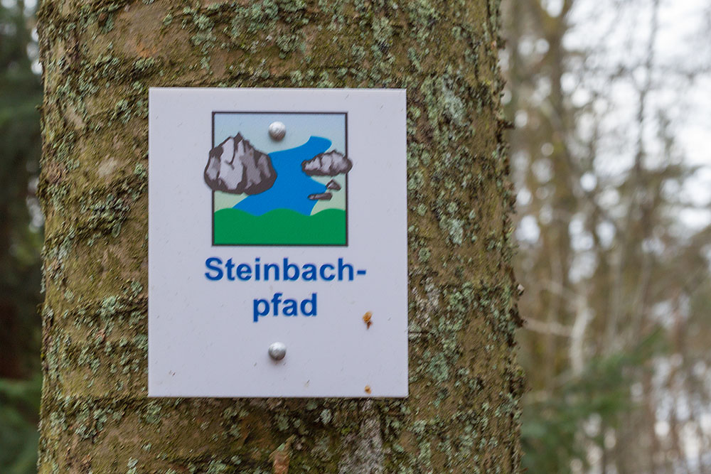 Ausschilderung des Steinbachpfads