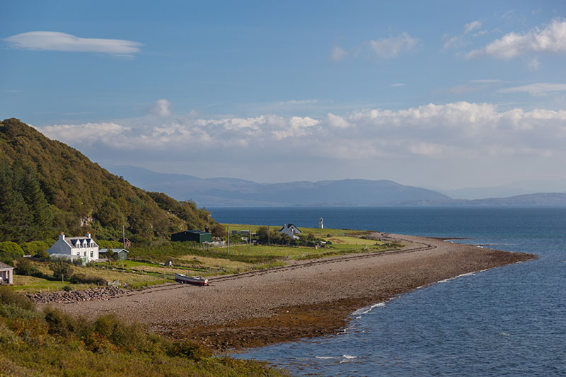 ... und erreichen bald ein Dörfchen