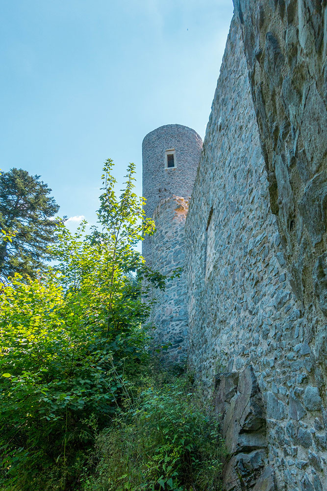 Die Frauenburg ...