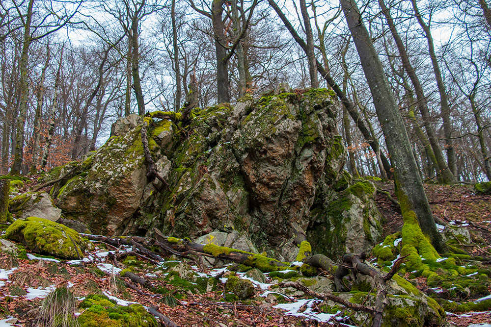 Geheimnisvoller Fels
