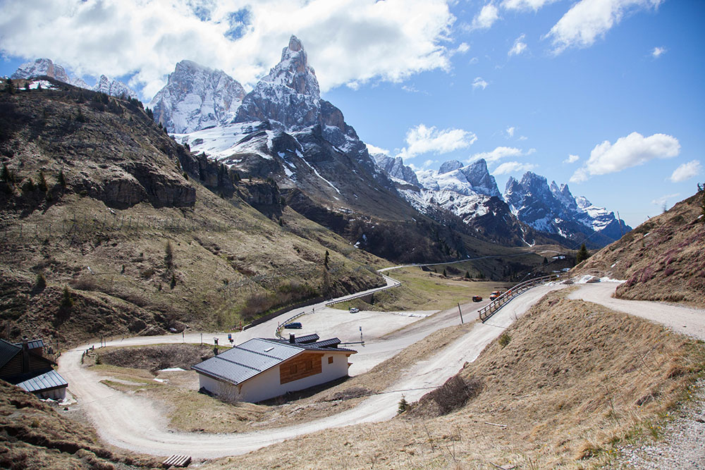 Start am Parkplatz beim Passo Rolle