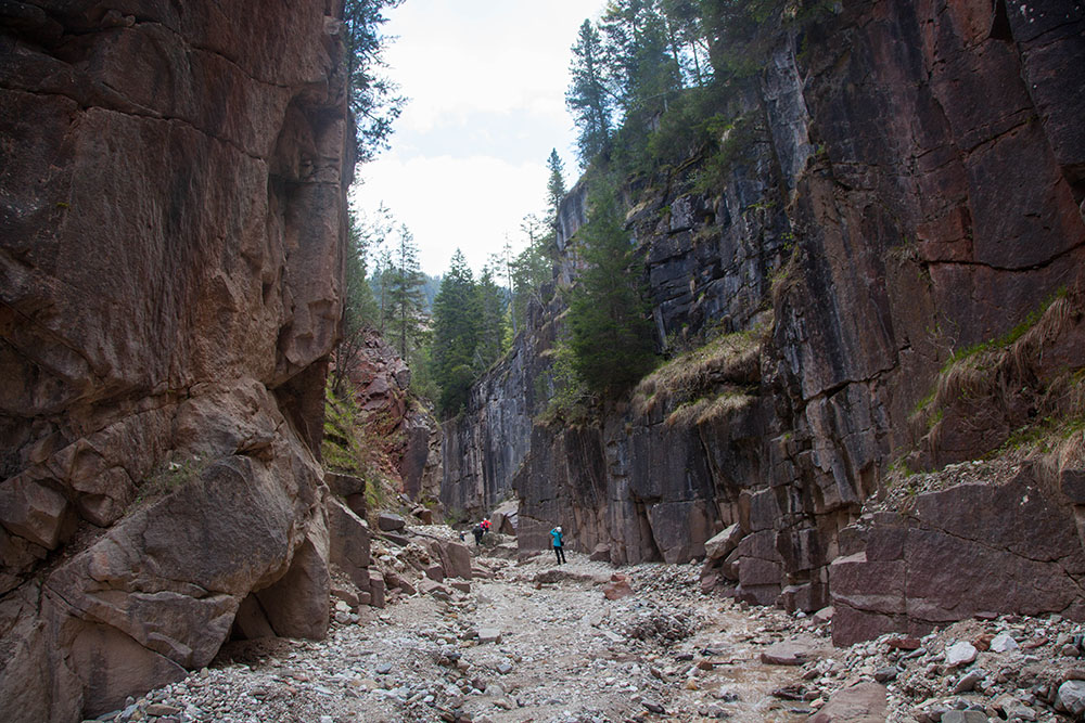 ... durch die Porphyrschlucht