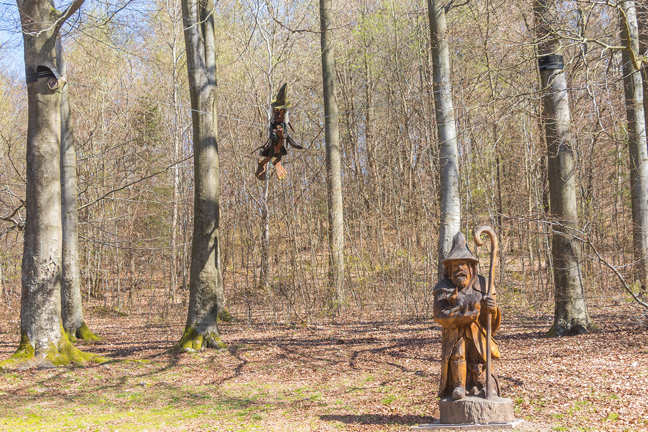 Holzschnitzers Arbeit 