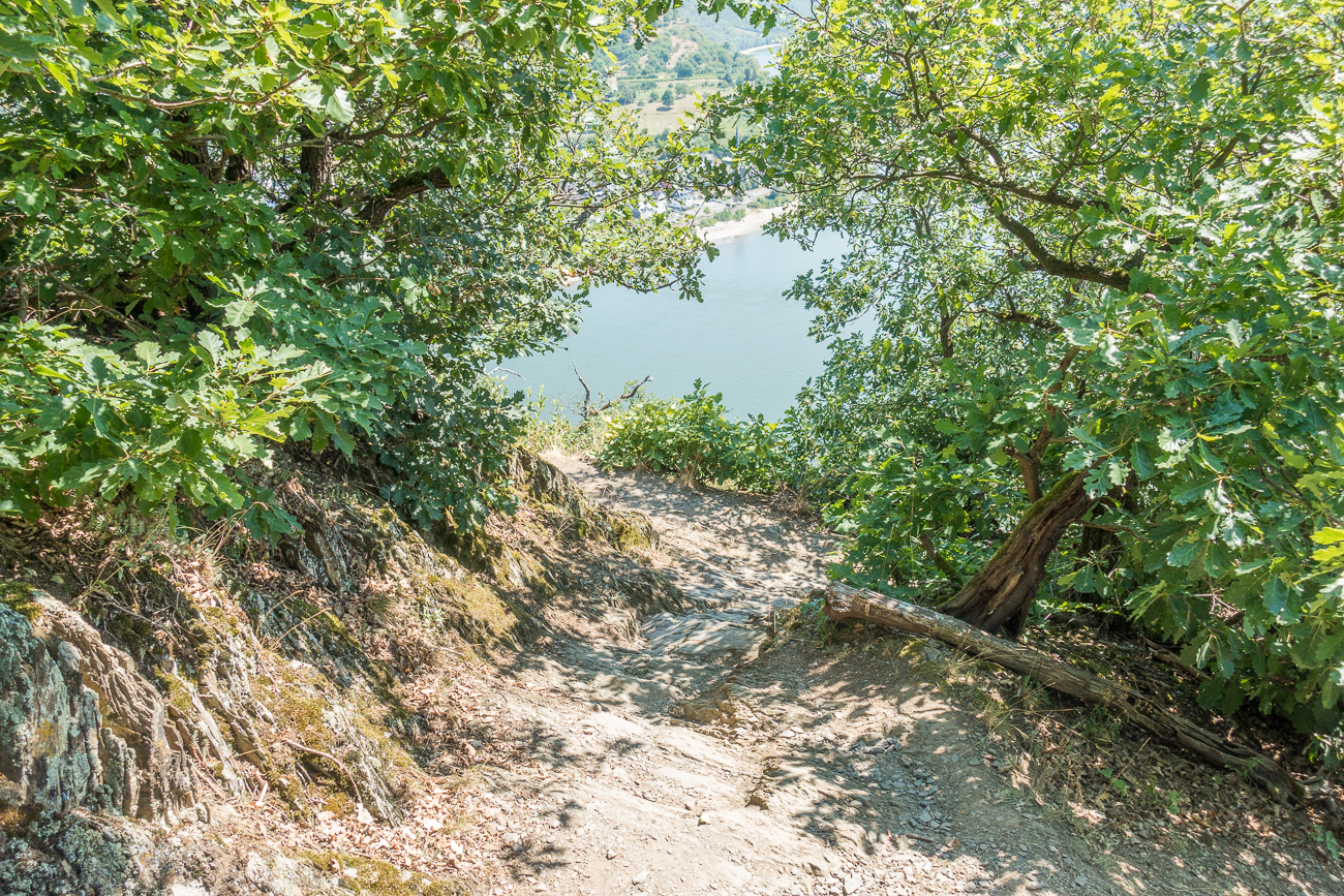 Abstieg ins Tal