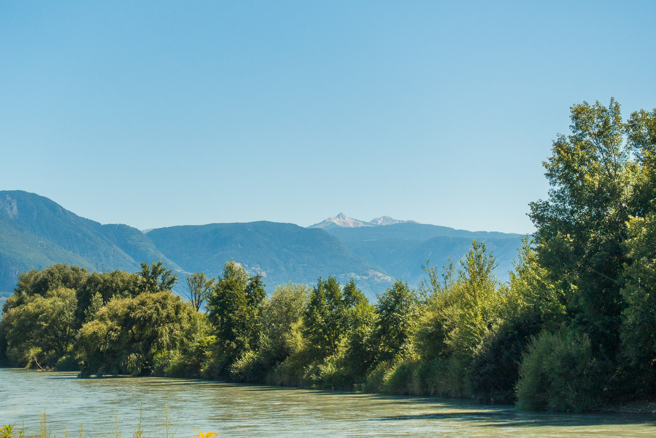 Wei&szlig;- und Schwarzhorn am Horizont