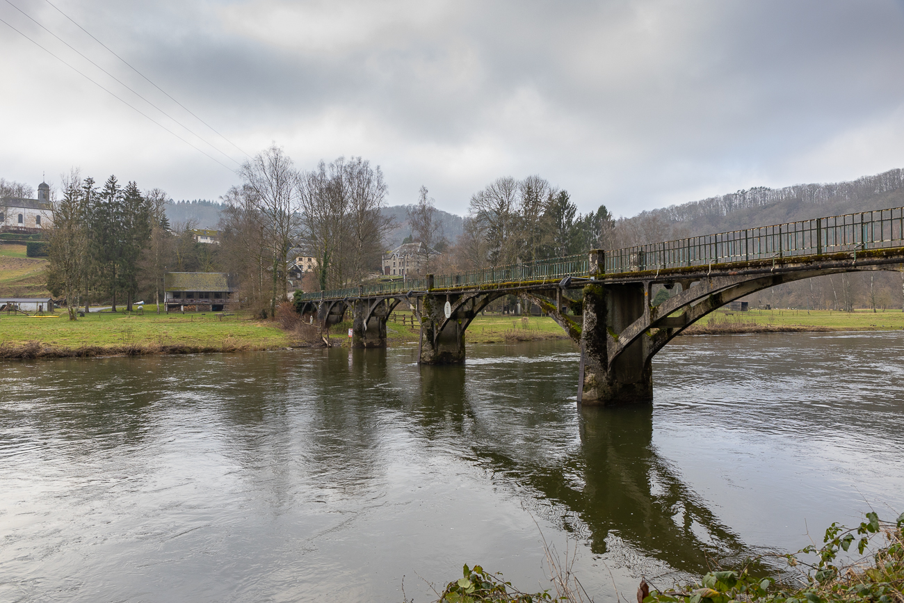 Hier wechseln wir nach Frahan hinüber
