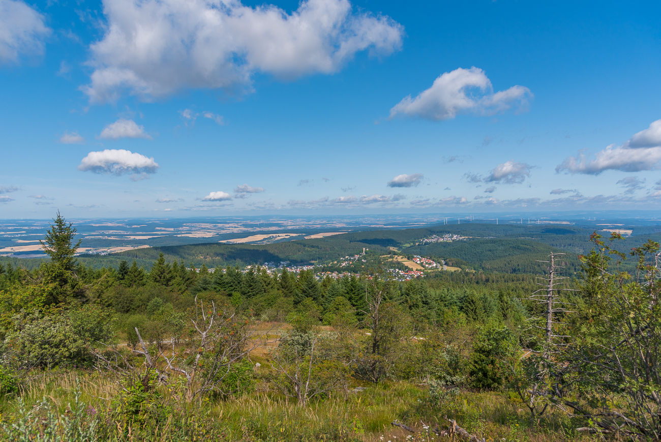 Aussicht ins Tal ...