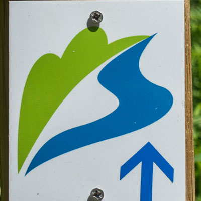 Kennzeichnung des Warndt-Wald-Wegs