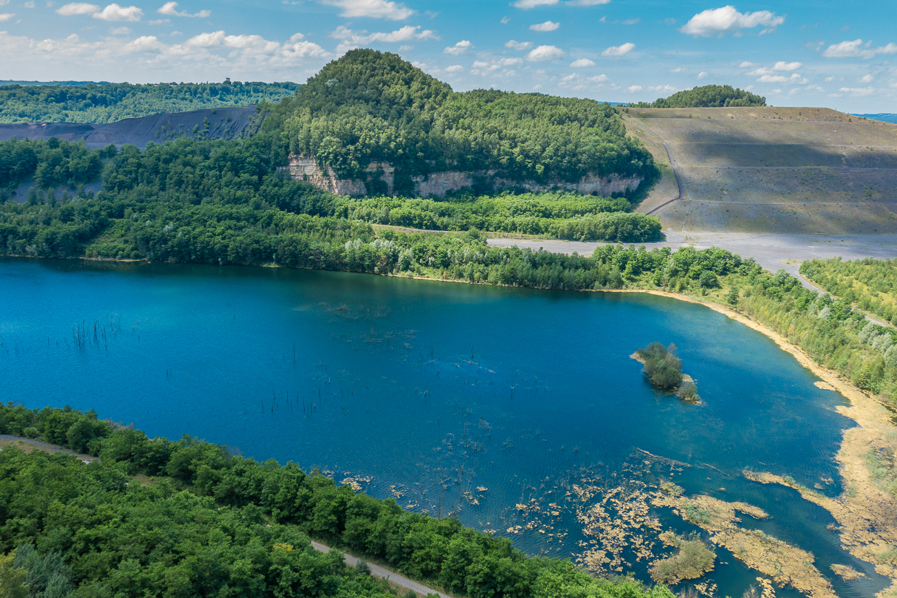 Aussichtspunkt am Steinbruch Carri&egrave;re Barrois (Frankreich)