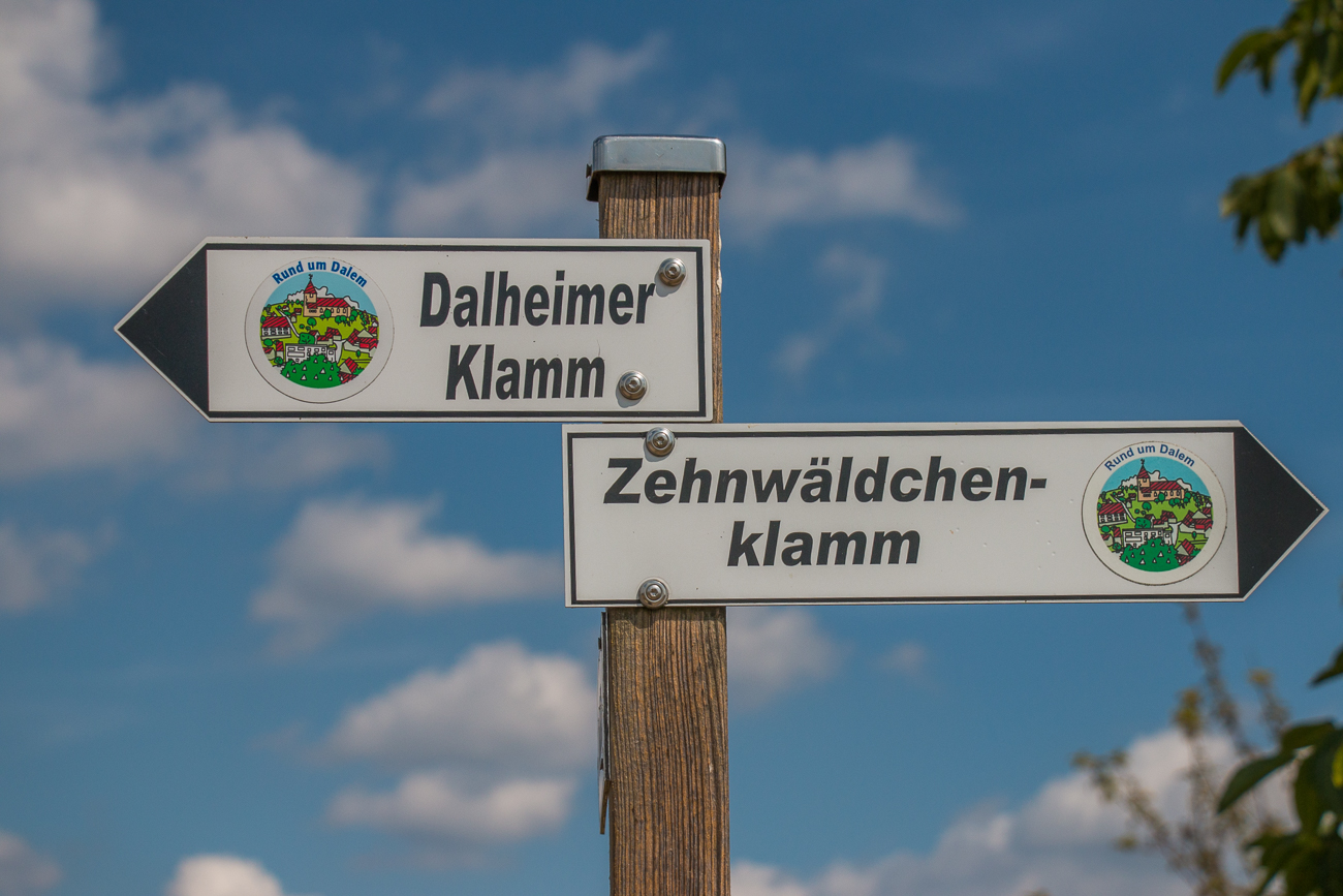 Von rechts kommen wir, nach linke gehen wir