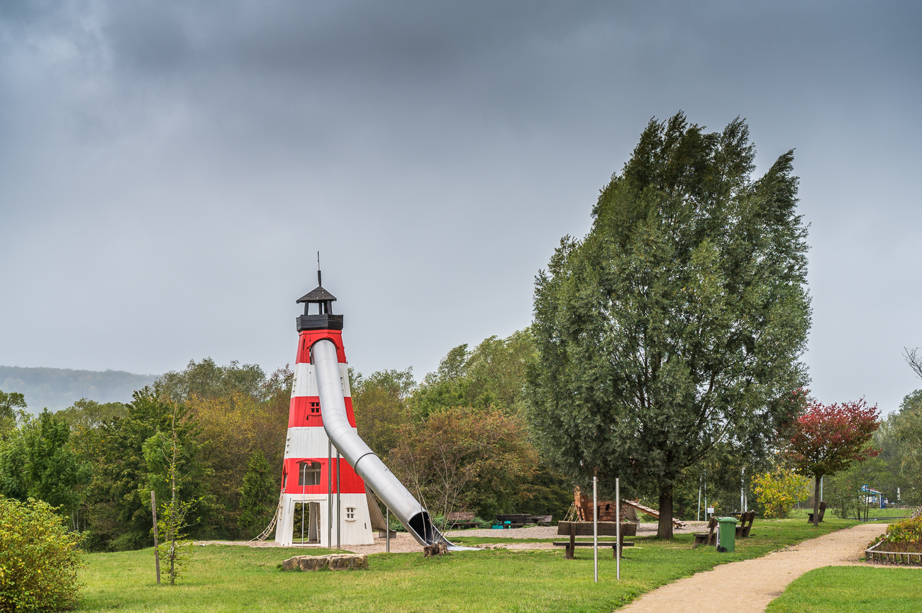 Da steht schon mal ein Leuchtturm, falls durch den Klimawandel die Nordseek&uuml;ste bis zur Saar reicht ;-)