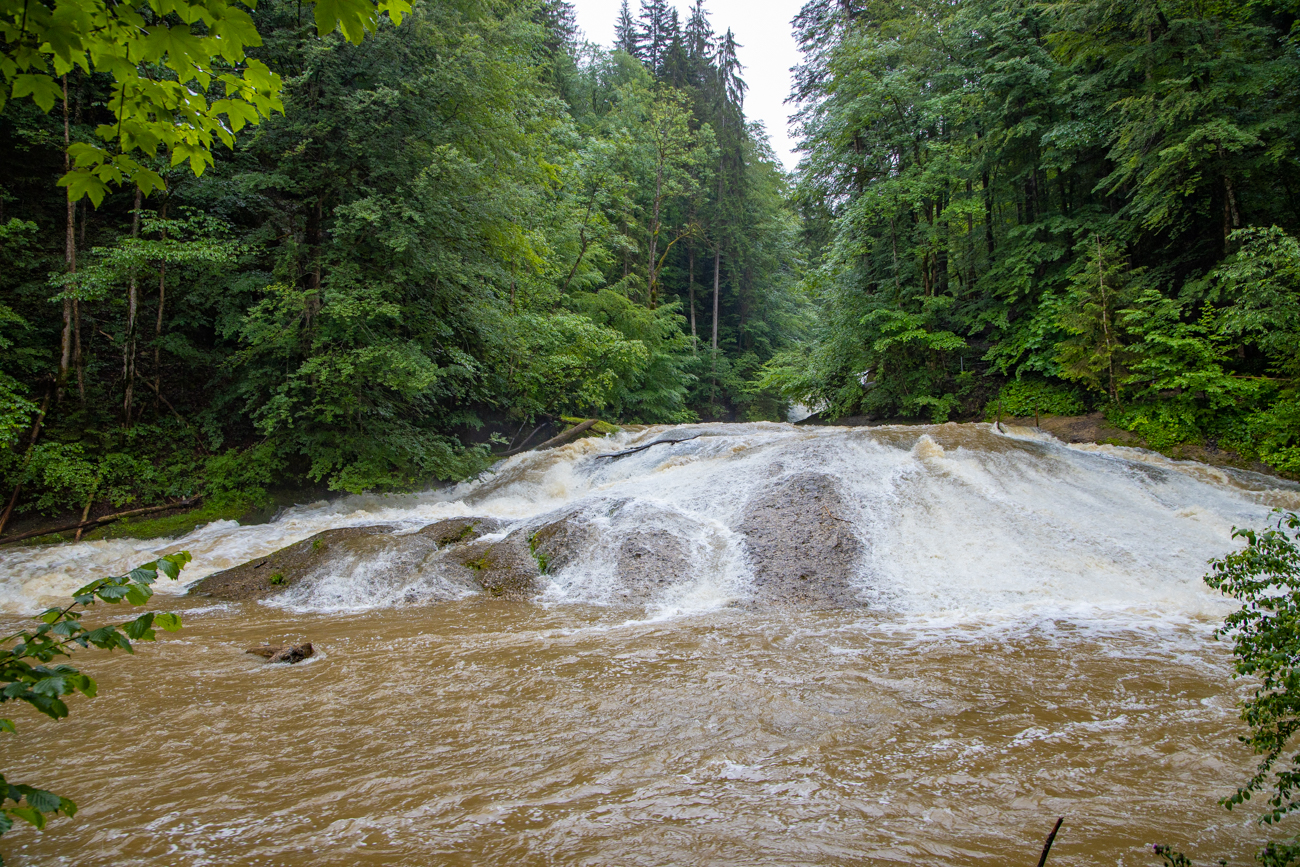 Bei den ersten Wasserf&auml;llen