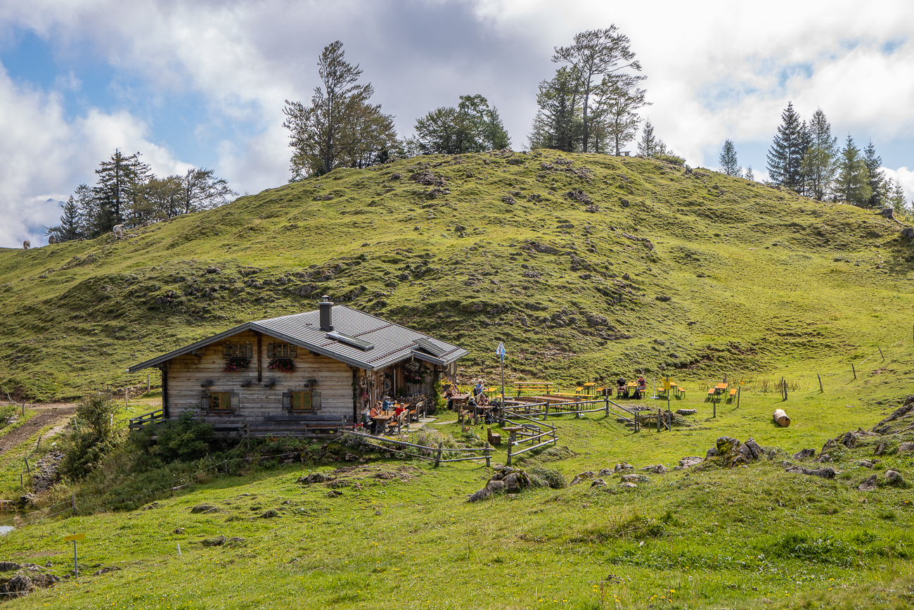 Nach einer St&auml;rkung setzen wir den Weg fort