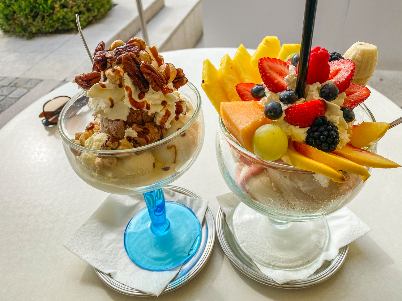 Auf der Rückfahrt machen wir einen Abstecher nach Mori, zur besten Eisdiele/Café ;-)