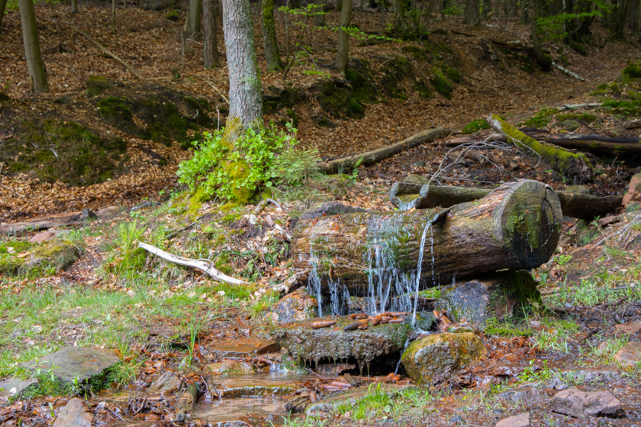 Überlaufender Brunnen