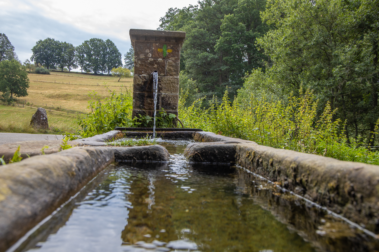 Brunnen am Weg