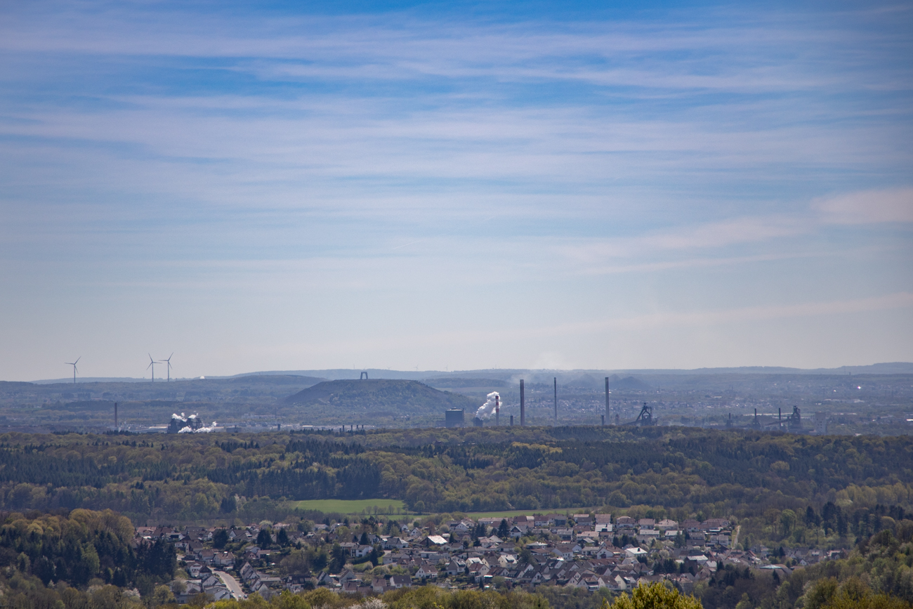 Nochmal ein Blick auf das Saarpolygon und die Industrieanlagen