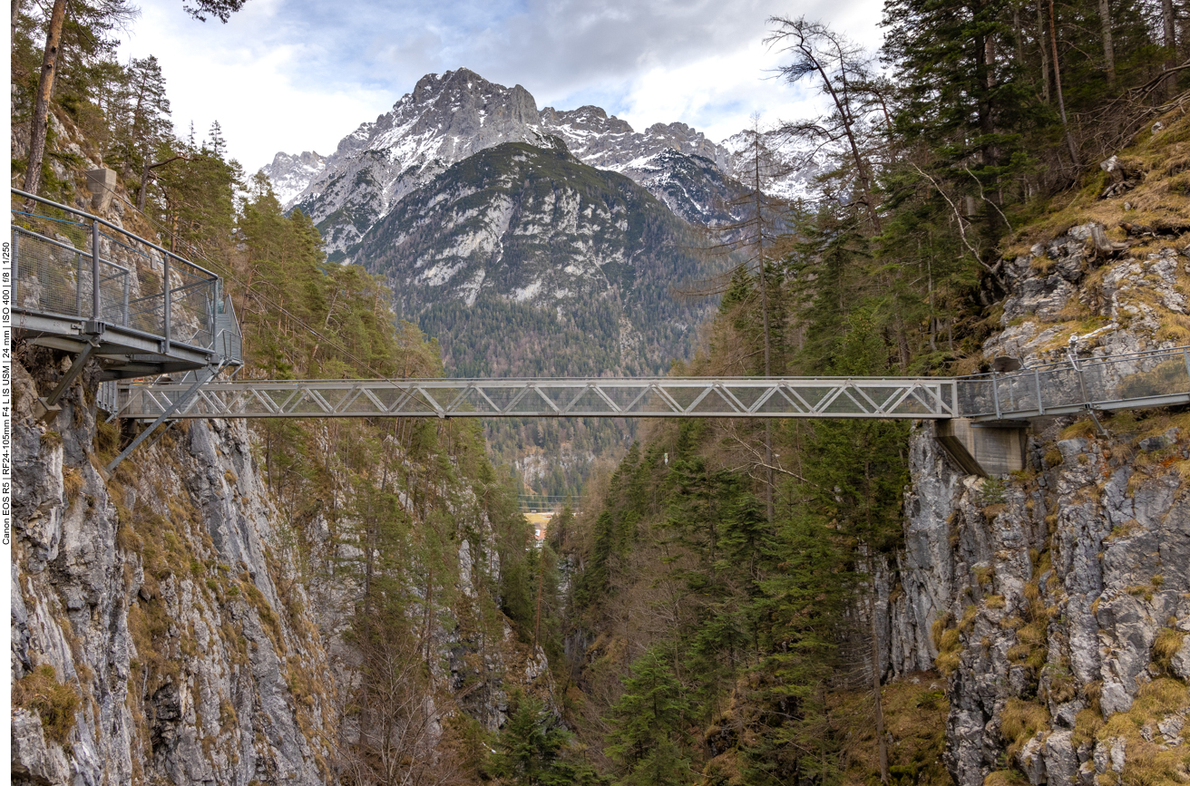 Eine der Brücken über die Schlucht