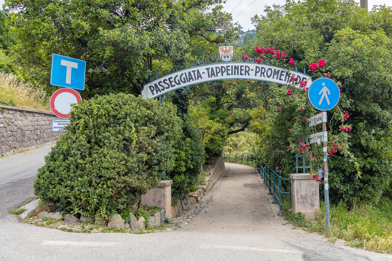 ... hier beginnt die Tappeiner Promenade