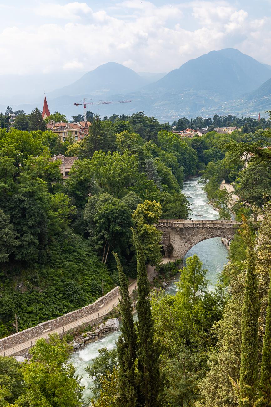 Blick auf die Passer, die durch Meran flie&szlig;t