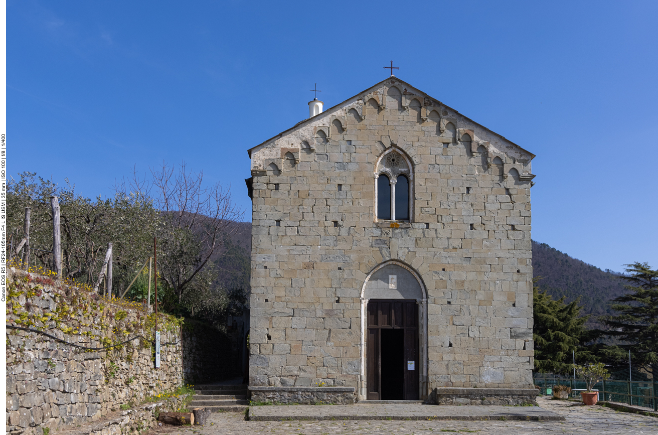 An der Kirche "Nostra Signora della Salute" bei Volastra