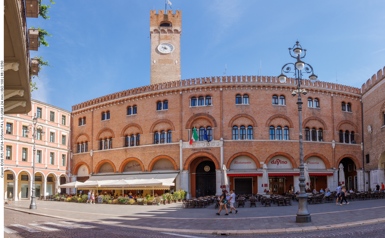 Die Pr&auml;fektur und der "B&uuml;rgerliche Turm"