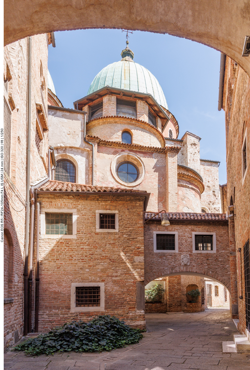 Und auch hinter dem Dom von Treviso ...