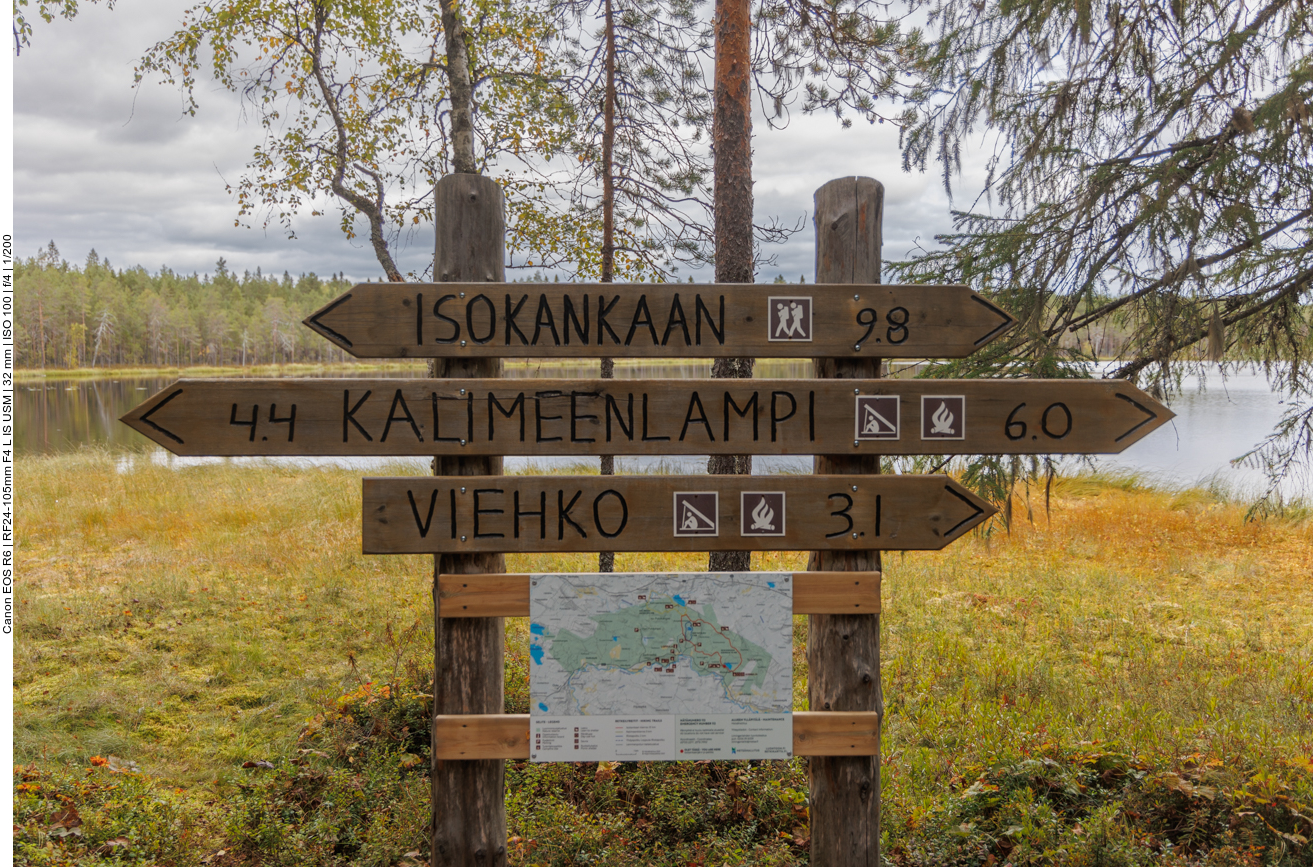 Start der Wanderung Isokankaan an einem schönen See