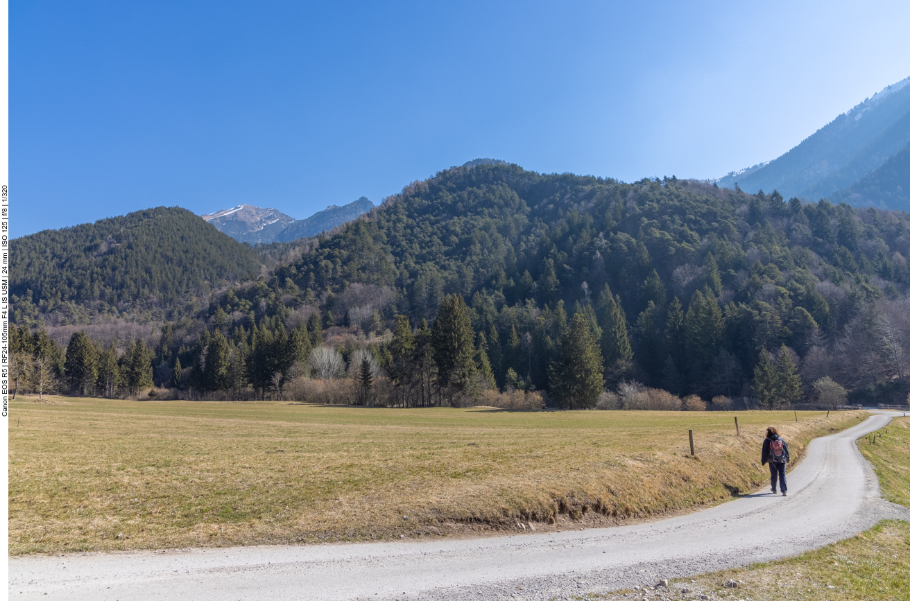 Der Weg führt uns ...