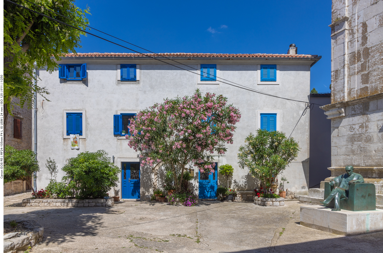 Spaziergang durch Osor