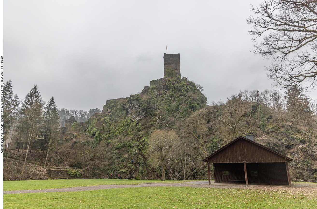Die Unterburg von unten aus gesehen