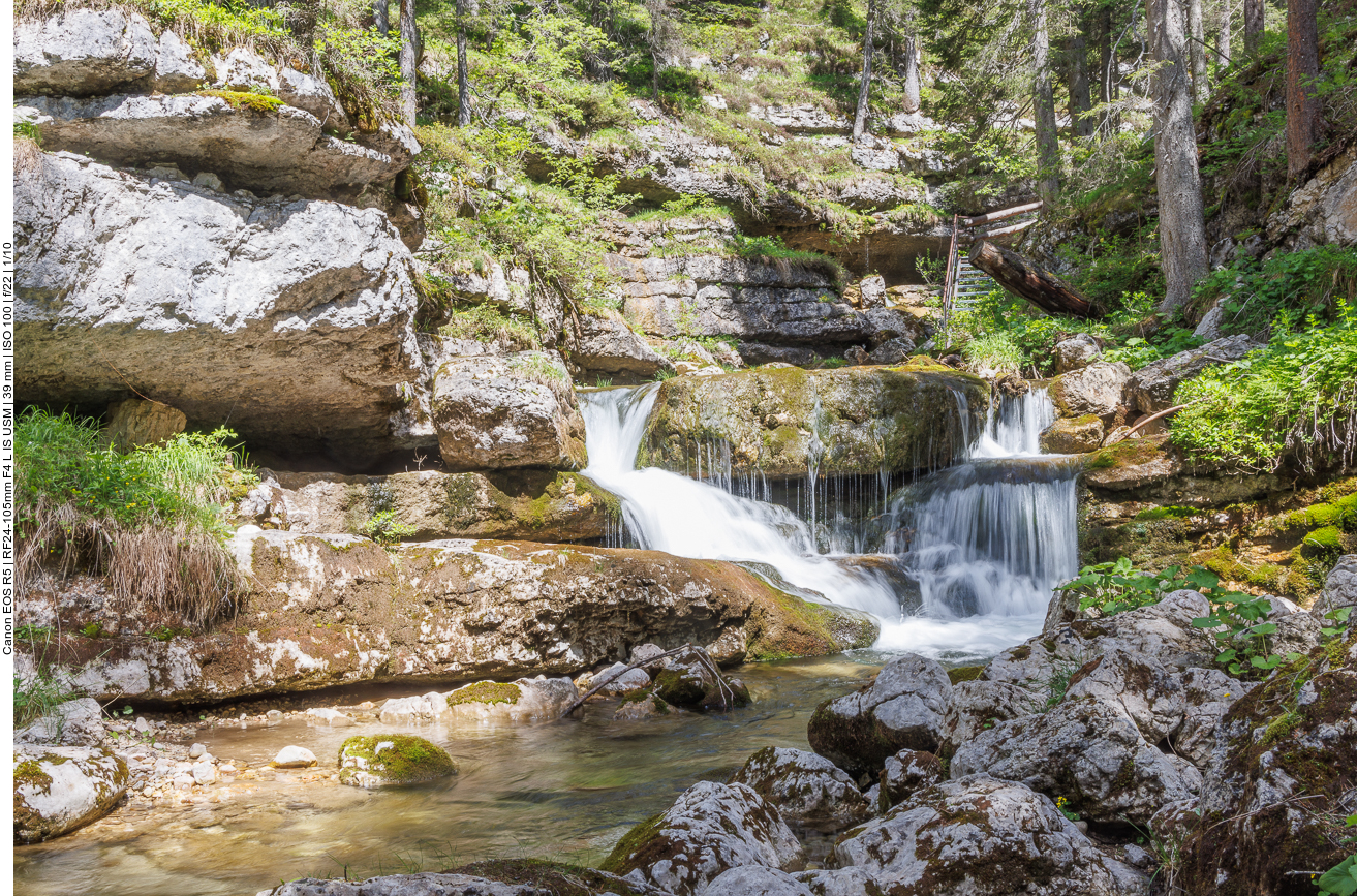 Kleiner Wasserfall 