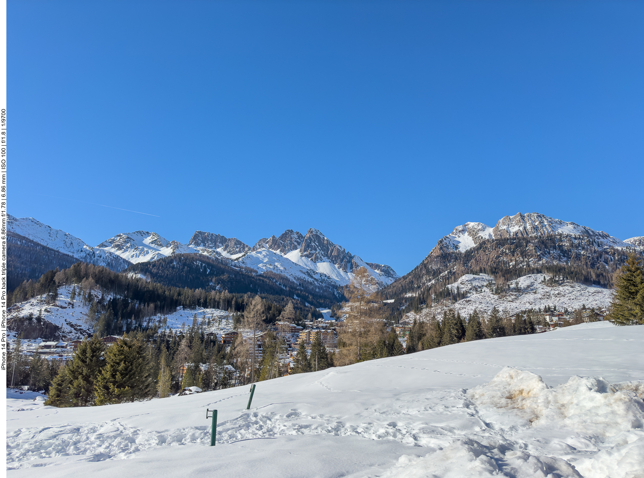 ... und schneebedeckten Weiden