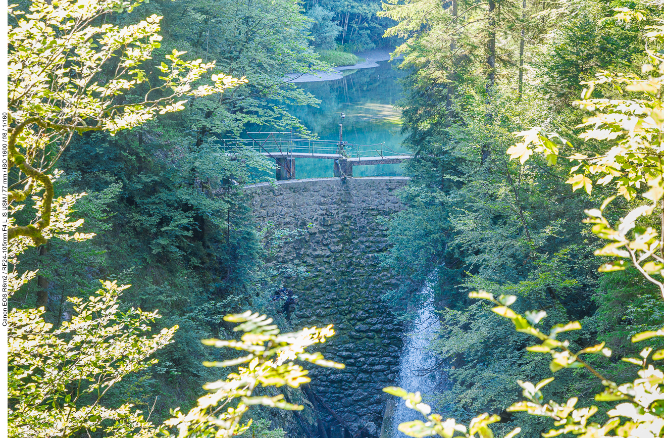 Am Kleinwasserkraftwerk Staufensee